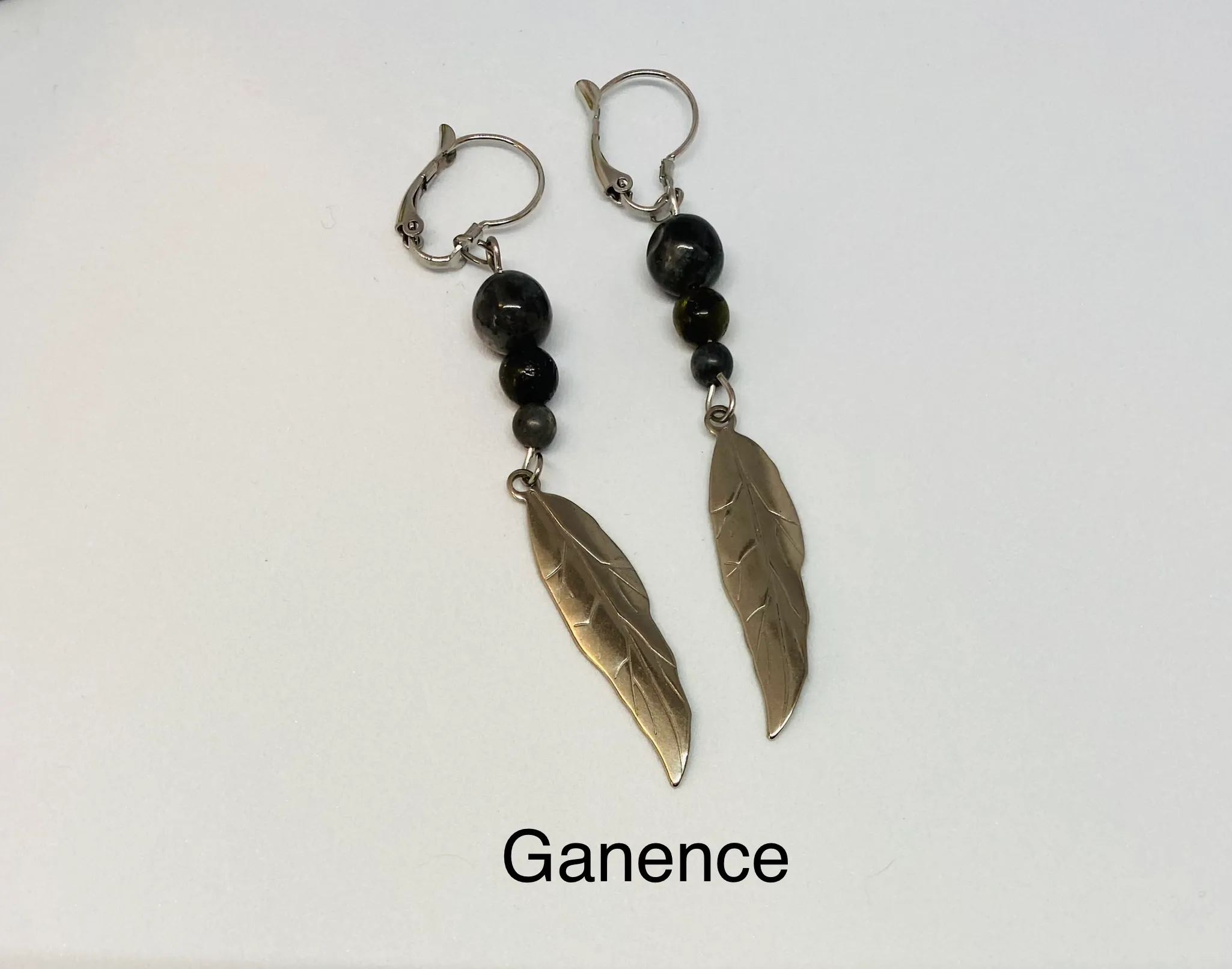 Boucles d’oreilles en acier inoxydable et de pierres naturelles de labradorite, labradorite