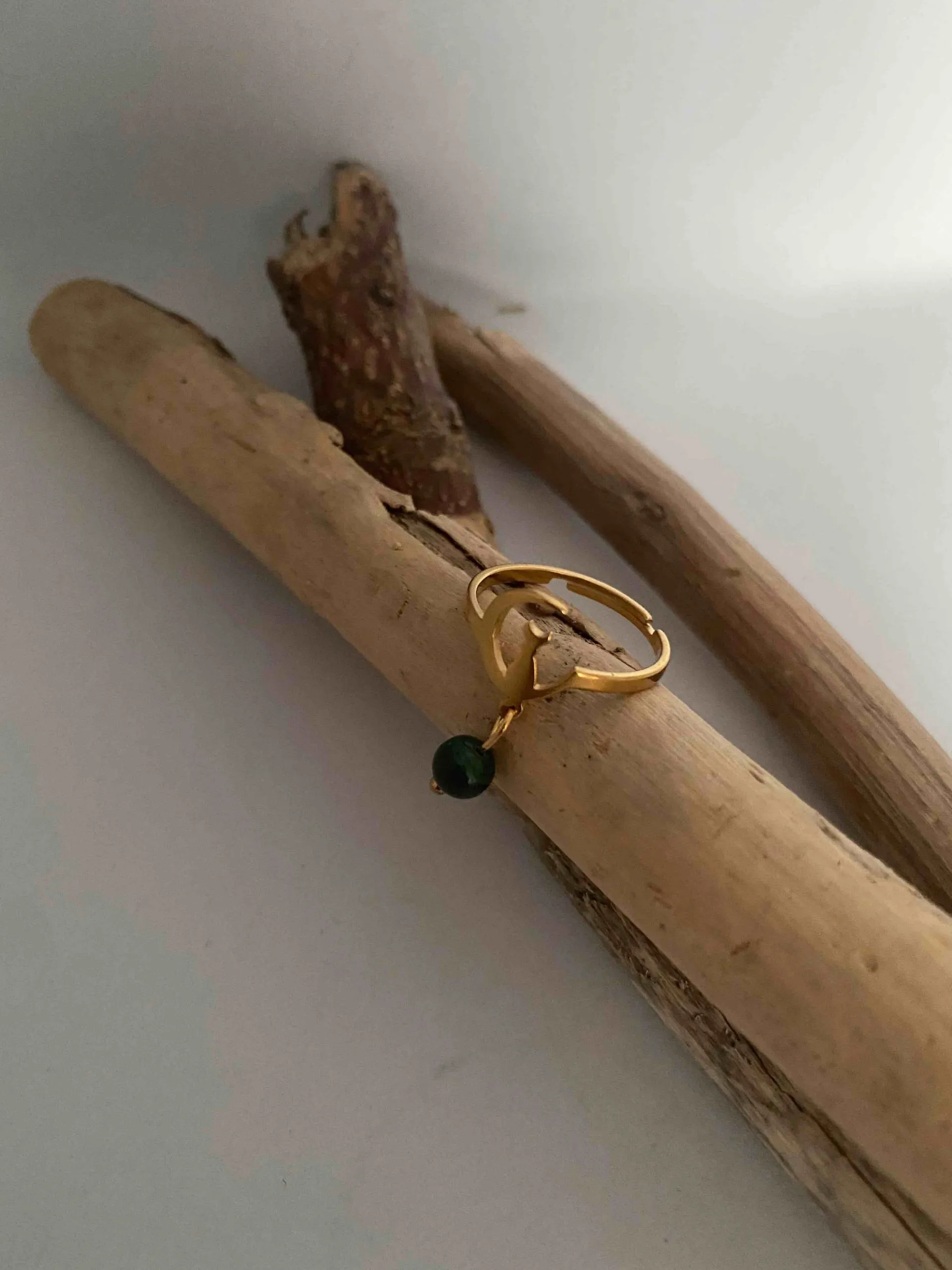 La bague Chat sur la Lune, malachite
