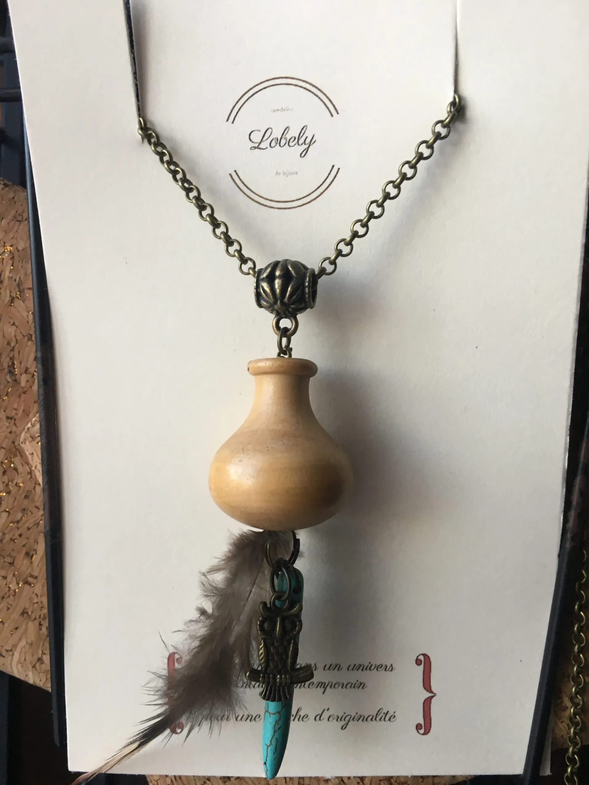 Collier « Boho Vintage,Plume, Hibou et Howlite », turquoise