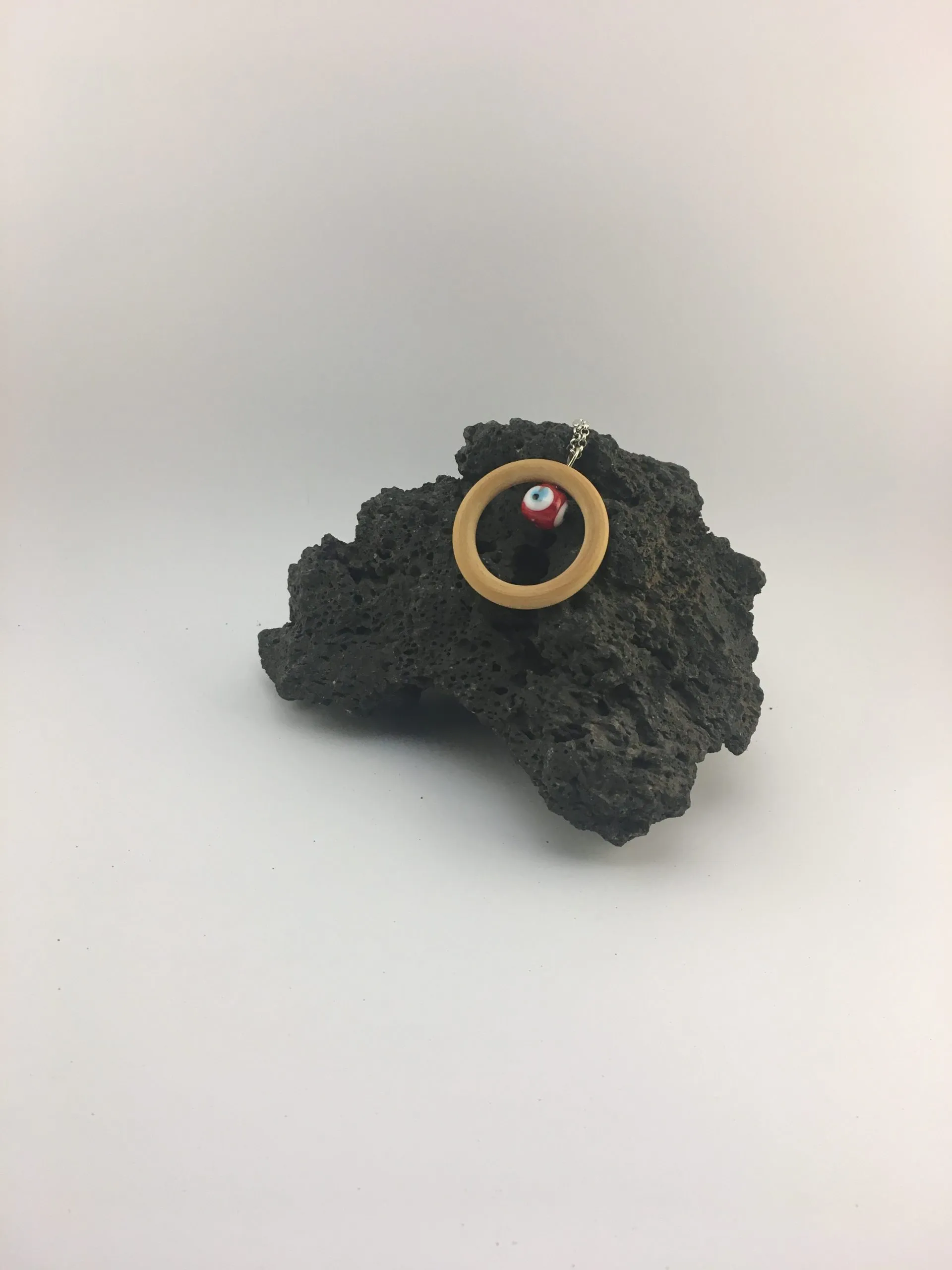 Collier « Cercle Vintage et Perle contre le Mauvais Oeil », liège