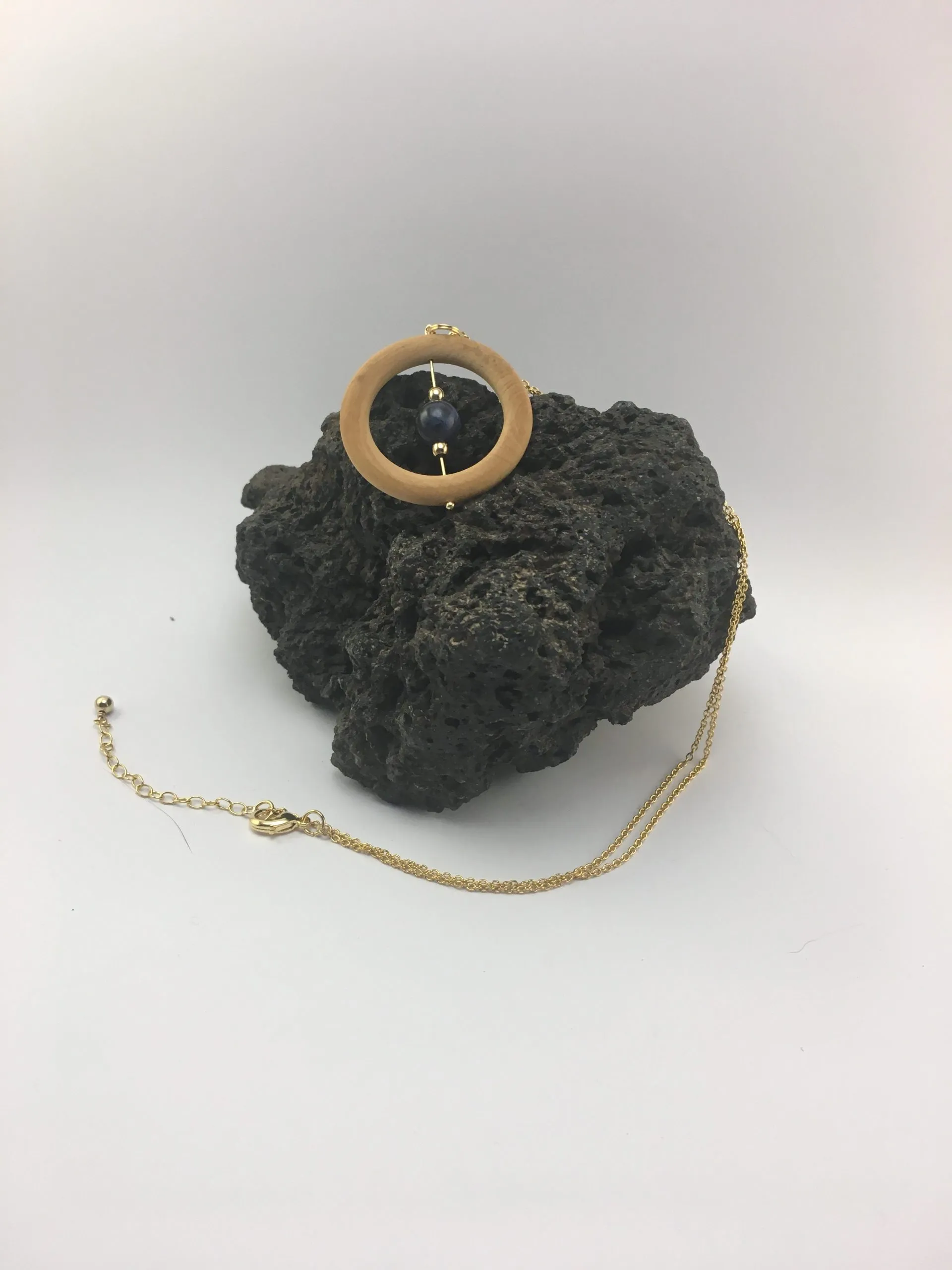 Collier plaqué or, anneau vintage et « Sodalite », sodalite