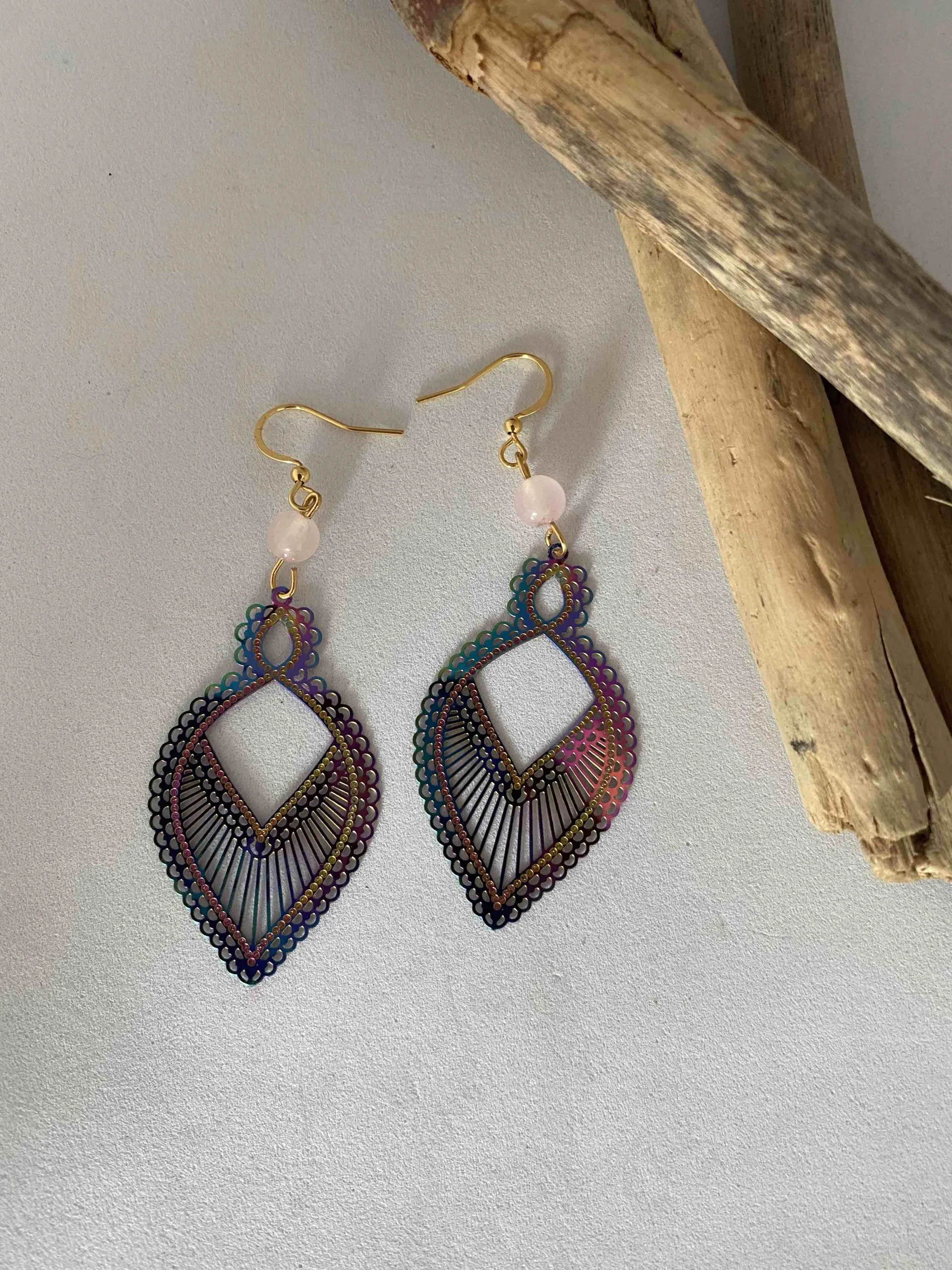 Boucles d’oreilles feuilles multi-couleurs et pierre de Morganite, morganite